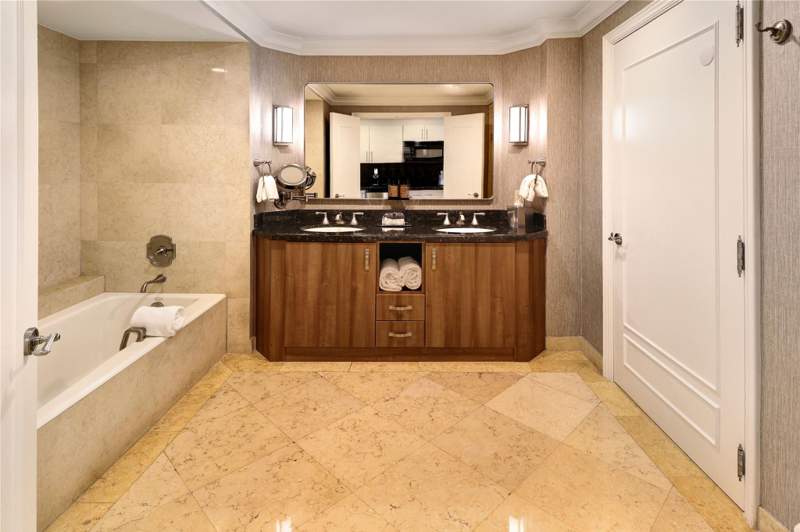 1 bedroom Condominium at 601 N Ft Lauderdale Bch Boulevard #905, The Atlantic Hotel Condo, Fort Lauderdale — photo 3
