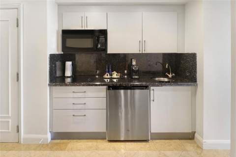 601 N Ft Lauderdale Bch Boulevard #905, Fort Lauderdale FL - photo 6 of 17