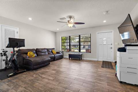 5160 NE 18th Terrace, Fort Lauderdale FL - photo 6 of 26