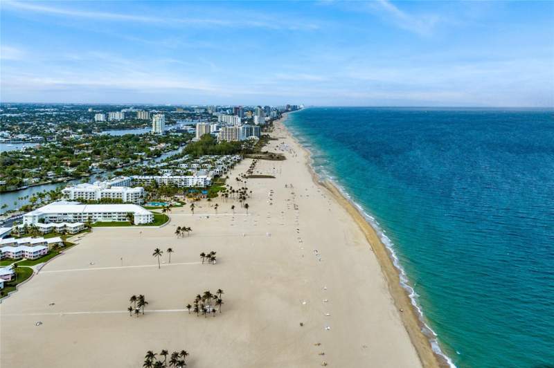 1 bedroom Stock Cooperative at 1900 S Ocean Drive #503, Breakwater Towers Co-Op, Fort Lauderdale — photo 3