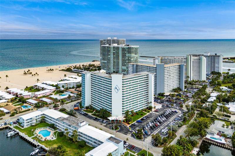 1 bedroom Stock Cooperative at 1900 S Ocean Drive #503, Breakwater Towers Co-Op, Fort Lauderdale — photo 5