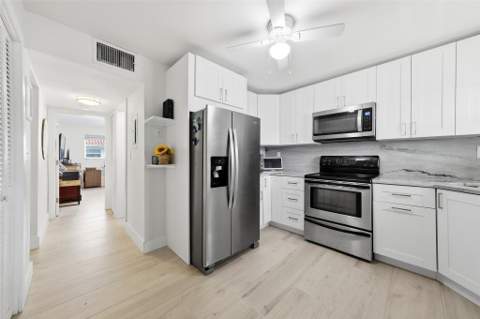 1450 N Riverside Drive #201, Pompano Beach FL - photo 18 of 30
