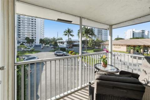 1450 N Riverside Drive #201, Pompano Beach FL - photo 23 of 30