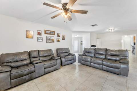 2757 NW 83rd Terrace, Coral Springs FL - photo 8 of 34