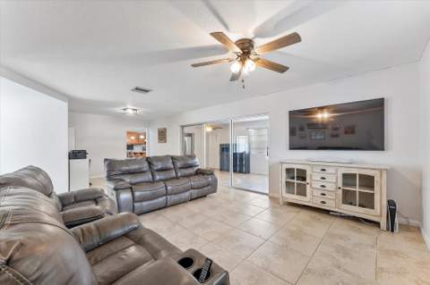 2757 NW 83rd Terrace, Coral Springs FL - photo 9 of 34