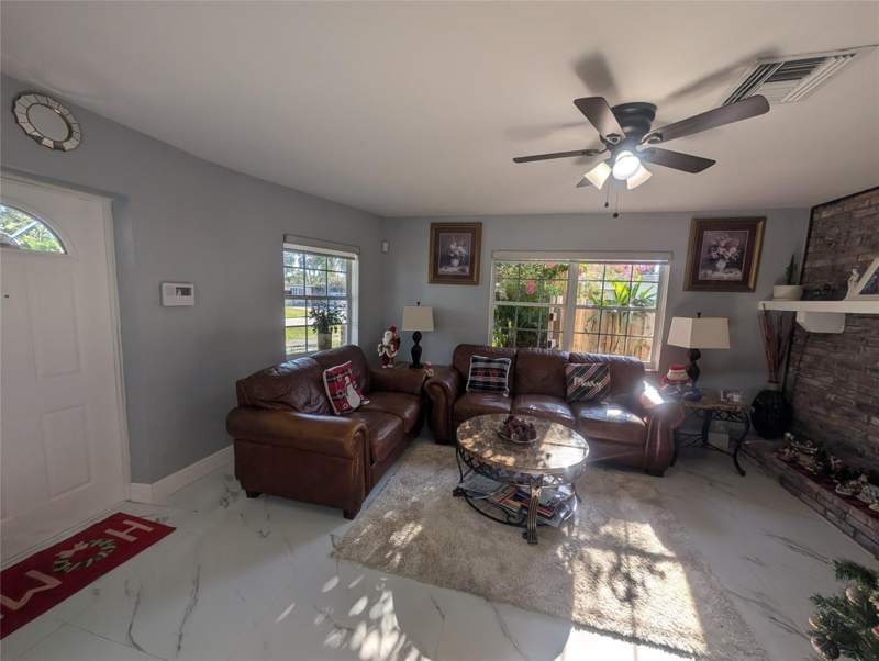 4 bedroom Single Family Residence at 1313 NW 58th Avenue, Margate 1st Add 39-1 B, Margate — photo 3