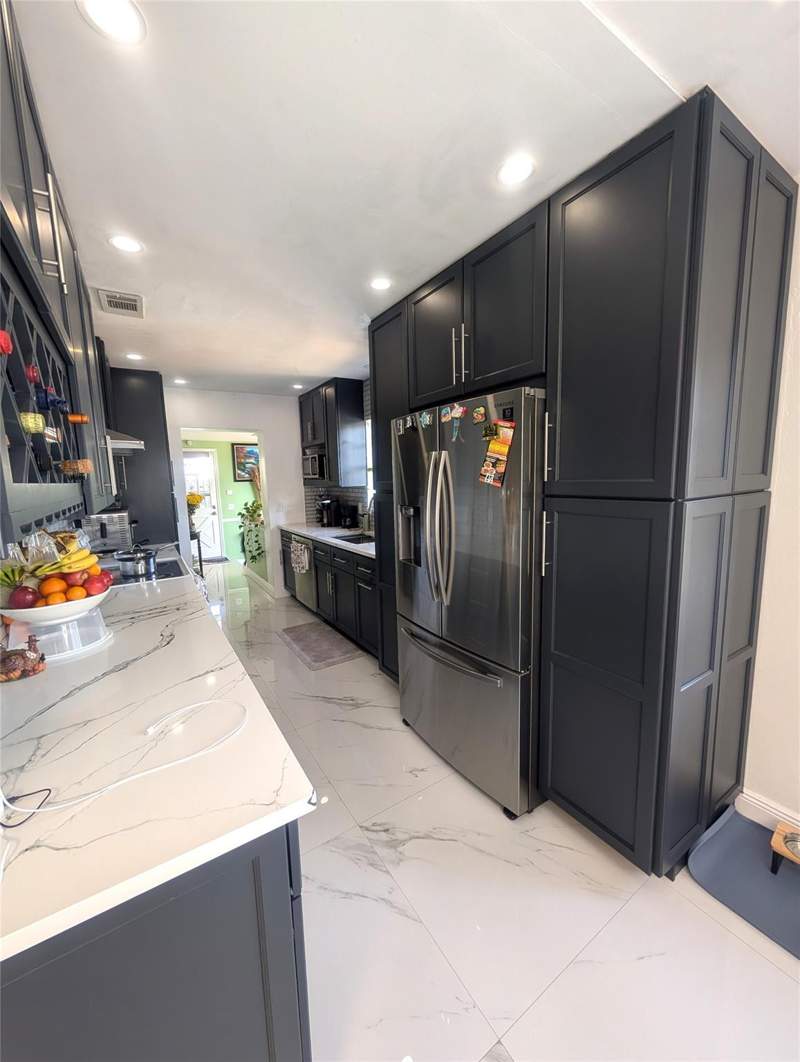 4 bedroom Single Family Residence at 1313 NW 58th Avenue, Margate 1st Add 39-1 B, Margate — photo 5