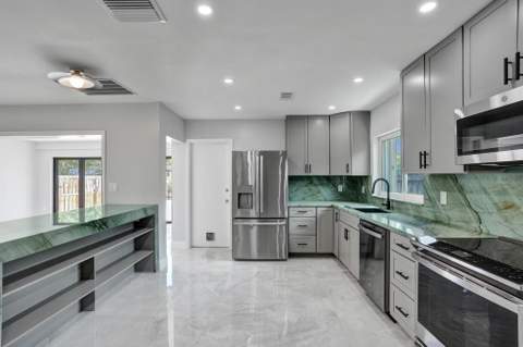 1424 Adams Street, Hollywood FL - photo 15 of 39