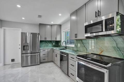 1424 Adams Street, Hollywood FL - photo 14 of 39