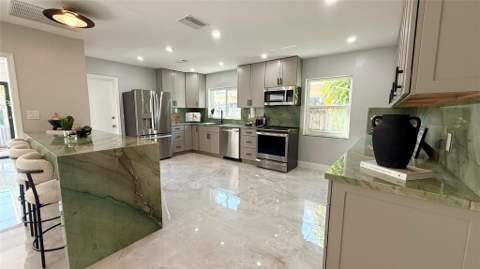 1424 Adams Street, Hollywood FL - photo 19 of 39