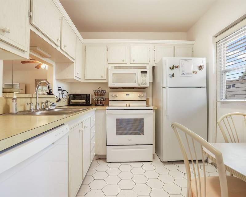 2 bedroom Condominium at 3500 NW 48th Avenue #513, Quince Gardens Ph 7, Lauderdale Lakes — photo 2