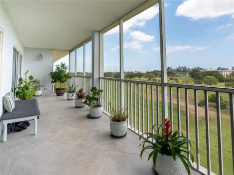 2850 N Palm Aire Drive #601, Pompano Beach FL - photo 6 of 41