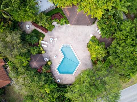 2850 N Palm Aire Drive #601, Pompano Beach FL - photo 8 of 41