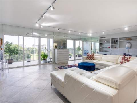 2850 N Palm Aire Drive #601, Pompano Beach FL - photo 9 of 41