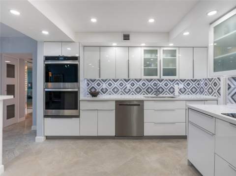 2850 N Palm Aire Drive #601, Pompano Beach FL - photo 13 of 41