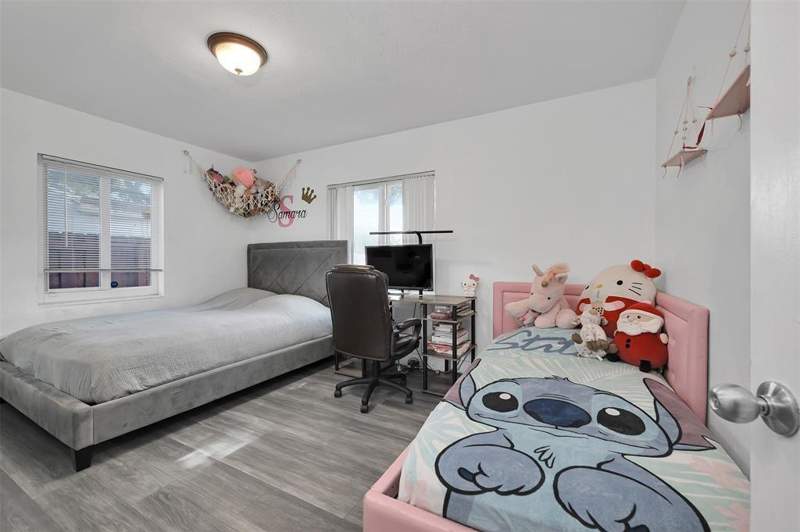 3 bedroom Single Family Residence at 2535 Sherman Street, Hollywood Park 4-19 B, Hollywood — photo 4