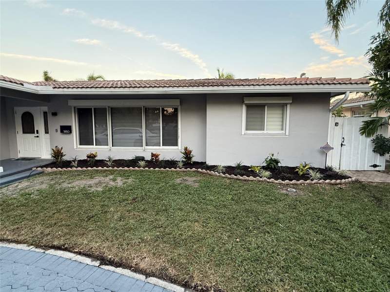 4 bedroom Single Family Residence at 5950 NE 28th Avenue, Lake Estates Add, Fort Lauderdale — photo 3