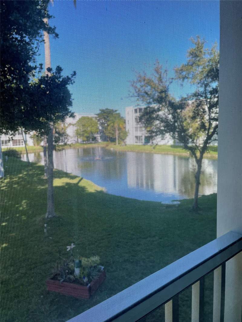 2 bedroom Condominium at 604 NE 2nd Street #231, Danians North Condo, Dania Beach — photo 5