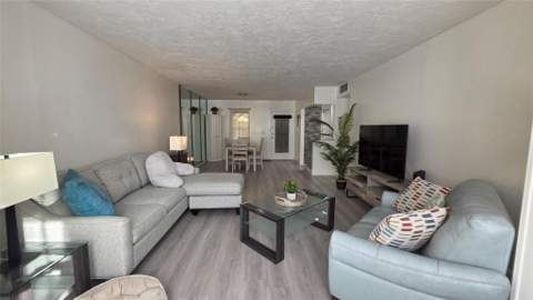2831 Somerset Drive #105, Lauderdale Lakes FL - photo 10 of 22