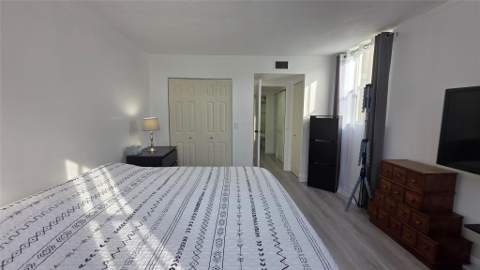 2831 Somerset Drive #105, Lauderdale Lakes FL - photo 18 of 22