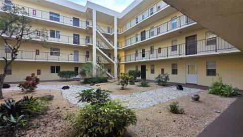 2831 Somerset Drive #105, Lauderdale Lakes FL - photo 22 of 22