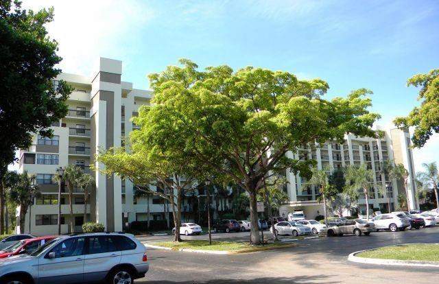 2 bedroom Condominium at 7050 NW 44th Street #506, Horizons of Inverrary, Lauderhill — photo 2