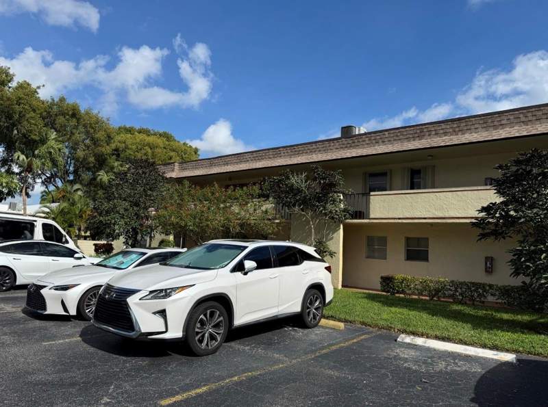 2 bedroom Condominium at 5515 Lakewood Circle #125, Lakewood On The Green, Pompano Beach — photo 4