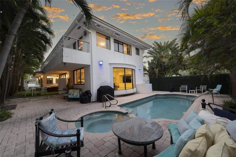 4 bedroom Single Family Residence at 2301 N Atlantic Boulevard, Lauderdale Beach, Fort Lauderdale — photo 4