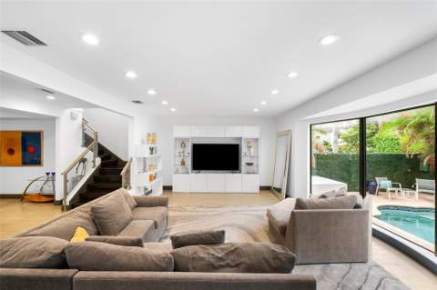 2301 N Atlantic Boulevard, Fort Lauderdale FL - photo 15 of 34