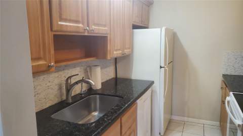 3910 Crystal Lake Drive #403, Deerfield Beach FL - photo 16 of 27