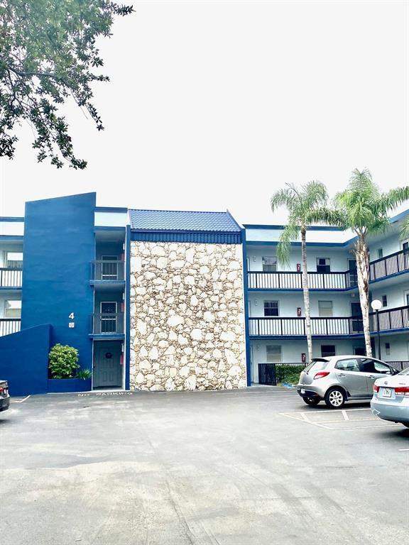 2 bedroom Condominium at 3130 Holiday Springs Boulevard #104, Holiday Springs, Margate — photo 4
