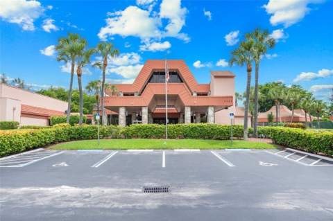 3130 Holiday Springs Boulevard #104, Margate FL - photo 6 of 7