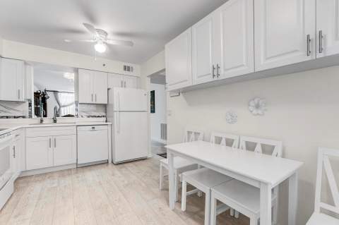 14575 Bonaire Boulevard #202, Delray Beach FL - photo 10 of 27