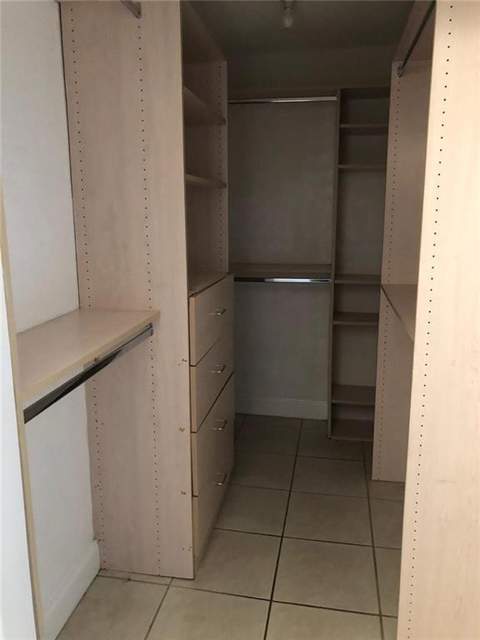 1801 Bayberry Drive #1801, Pembroke Pines FL - photo 6 of 10