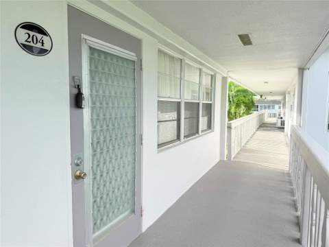204 Oakridge M #204, Deerfield Beach FL - photo 22 of 34