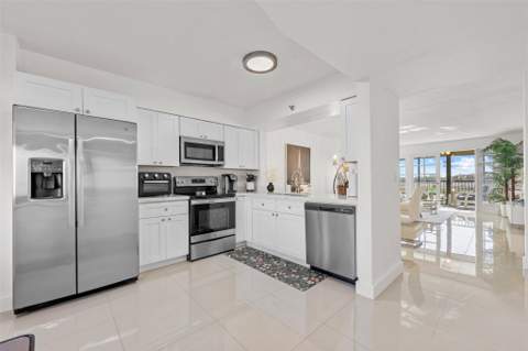 2202 S Cypress Bend Drive #606, Pompano Beach FL - photo 10 of 27