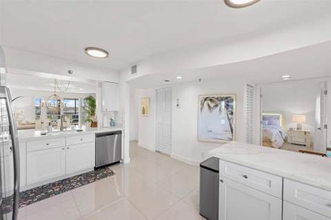 2202 S Cypress Bend Drive #606, Pompano Beach FL - photo 12 of 27