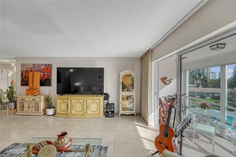 700 Layne Boulevard #301, Hallandale Beach FL - photo 18 of 53