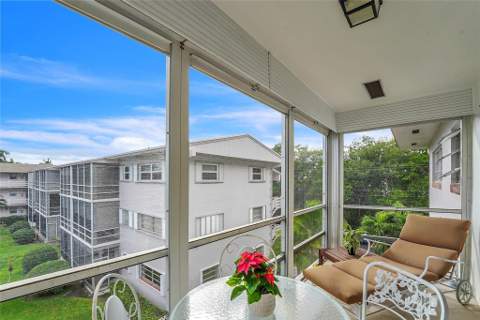 700 Layne Boulevard #301, Hallandale Beach FL - photo 20 of 53