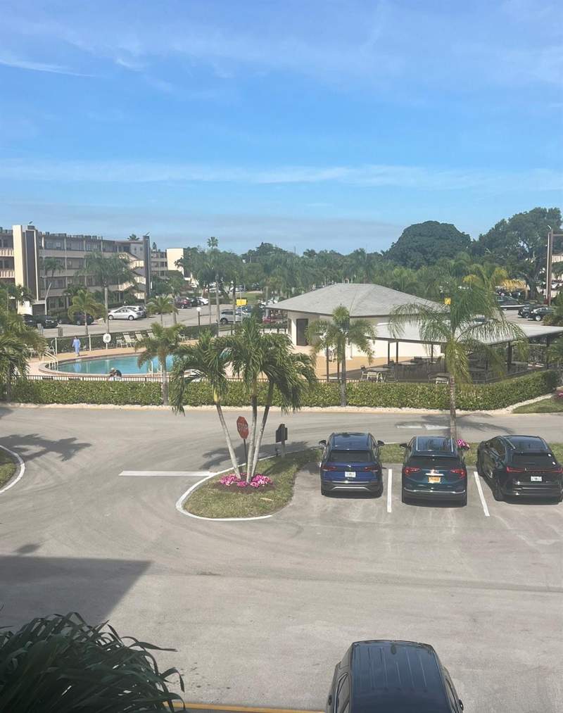 2 bedroom Condominium at 3050 Wolverton C #3050, Century Village, Boca Raton — photo 5