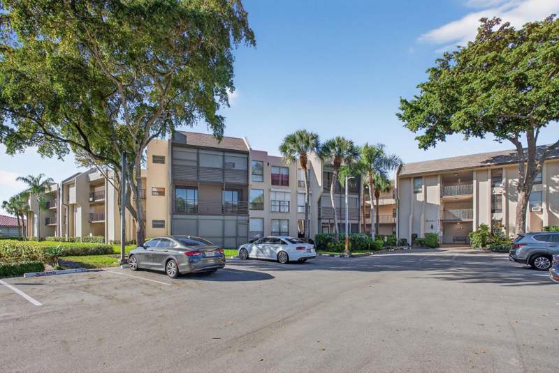 2 bedroom Condominium at 6301 N University Drive #319, Concord Village, Tamarac — photo 3