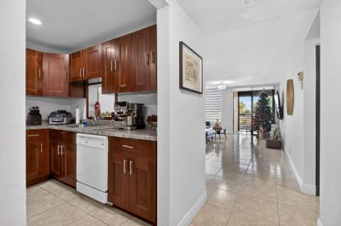 6301 N University Drive #319, Tamarac FL - photo 6 of 32