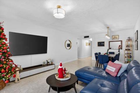 6301 N University Drive #319, Tamarac FL - photo 15 of 32