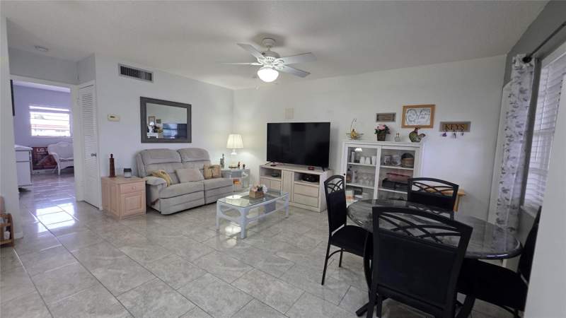 1 bedroom Condominium at 5300 Washington Street #L338, beverly hills, Hollywood — photo 5