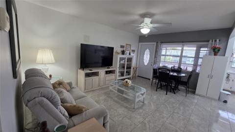 5300 Washington Street #L338, Hollywood FL - photo 9 of 23