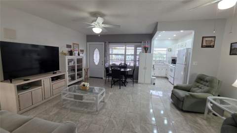 5300 Washington Street #L338, Hollywood FL - photo 10 of 23