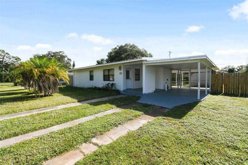 3 bedroom Single Family Residence at 140 SE Serenata Court, River Park, Port St. Lucie — photo 3
