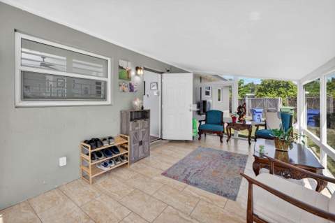300 SW 25th Avenue, Fort Lauderdale FL - photo 6 of 58