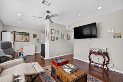 300 SW 25th Avenue, Fort Lauderdale FL - photo 11 of 58