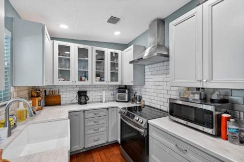 300 SW 25th Avenue, Fort Lauderdale FL - photo 15 of 58